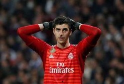 库尔图瓦最新爆料,职业生涯转折点与未来展望